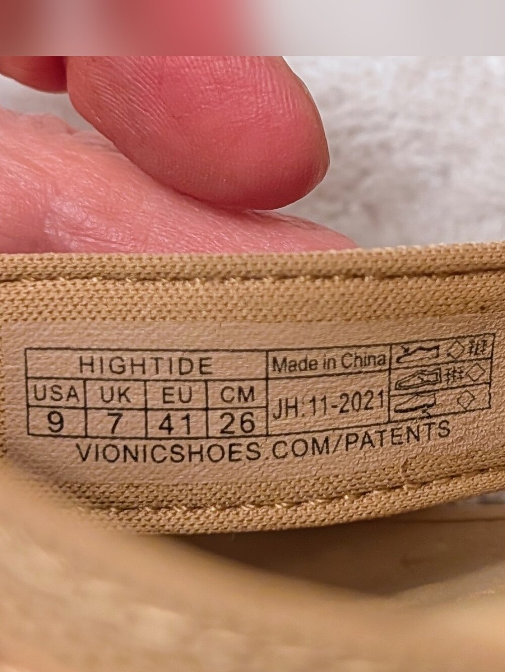 NWOT Vionic Hightide Platform Sandals Thong Flip Flop Orthotic Technology Tan 9 - Picture 10 of 10